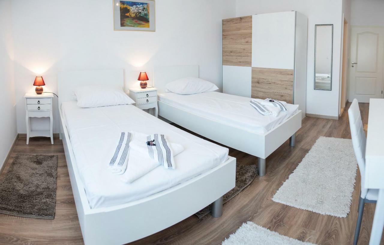 De Luxe Apartment Mediteran 2**** Zaton  Extérieur photo